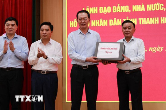 Thường trực Ban Bí thư thăm, động viên, hỗ trợ nhân dân tỉnh Thanh Hóa
