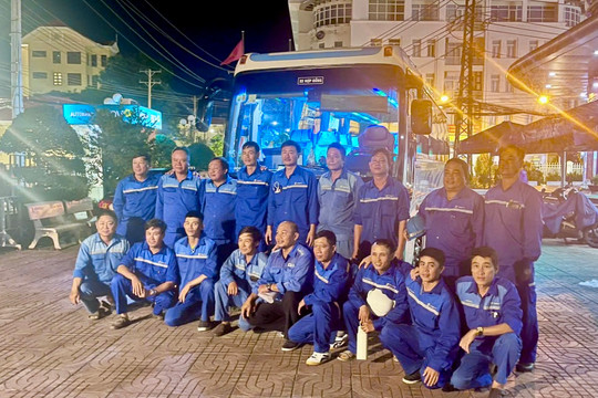 VNPT Lâm Đồng hỗ trợ Hà Tĩnh khắc phục hậu quả bão số 10