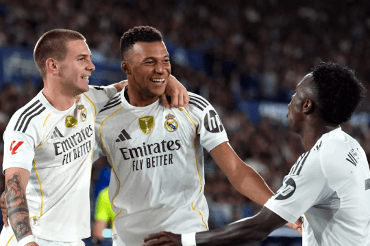 Champions League: Hàng loạt "cơn mưa bàn thắng," Liverpool nhận trái đắng