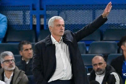 Mourinho “hết phép”