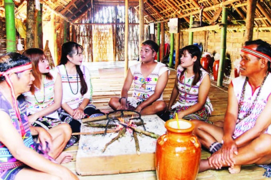 Bếp lửa trong đời sống người Mạ