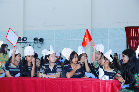 Để các em được lớn lên trong tình thương