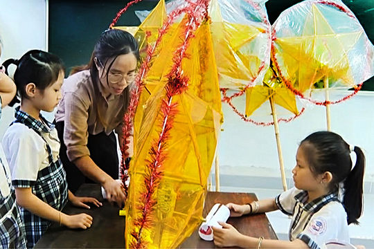Rộn ràng Tết Trung thu tại các địa phương ven biển
