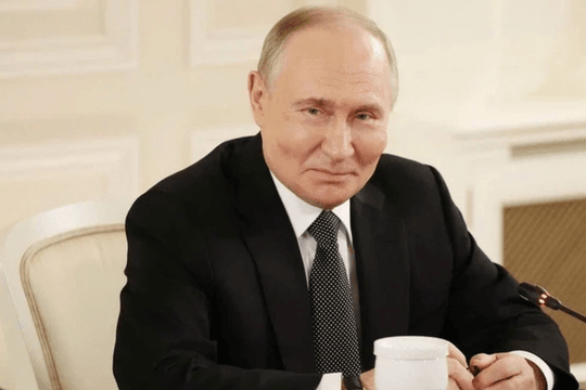 Tổng thống Nga V.Putin: Thế giới đa cực đang biến chuyển khó đoán định