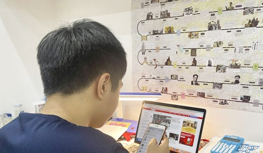 Nghiện mạng xã hội - Sự lãng phí âm thầm