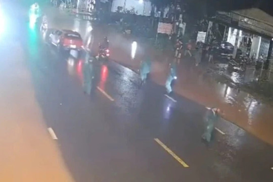 Một Chủ tịch Ủy ban nhân dân xã ở Đắk Lắk bị ô-tô tông tử vong khi điều tiết giao thông trên Quốc lộ 27