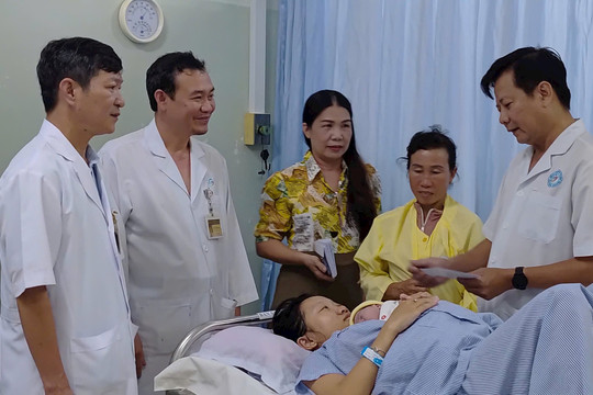 Khởi đầu gắn bó của tình mẫu tử