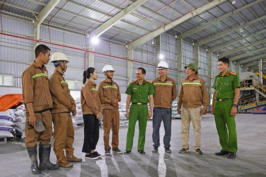 Người “xin chỉ tiêu” việc làm cho thanh niên