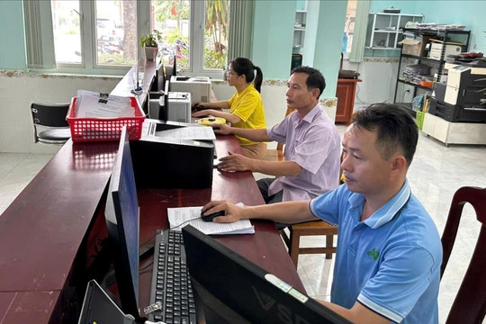 Nâng cao năng lực đội ngũ công chức giáo dục cấp xã