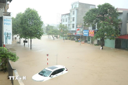 Đề nghị các địa phương chủ động ứng phó với mưa, lũ lớn do hoàn lưu bão số 11