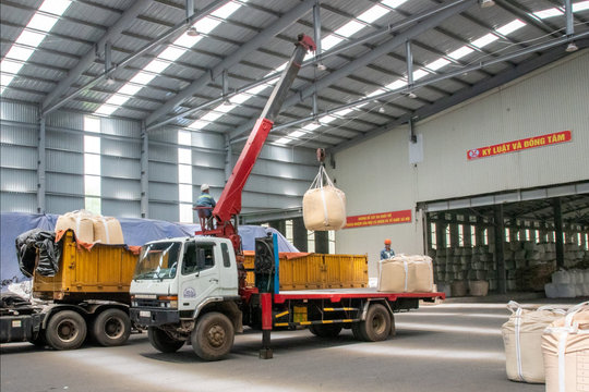 Ðến hết tháng 11, xuất khẩu đạt 93,49% kế hoạch năm