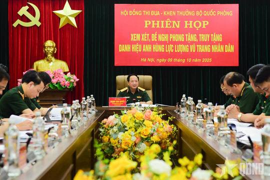 Xem xét, đề nghị phong tặng, truy tặng danh hiệu Anh hùng lực lượng vũ trang