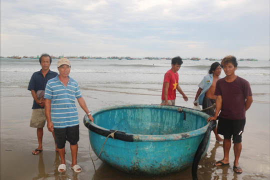 Bám biển làm ăn, nghiêm túc tuân thủ pháp luật