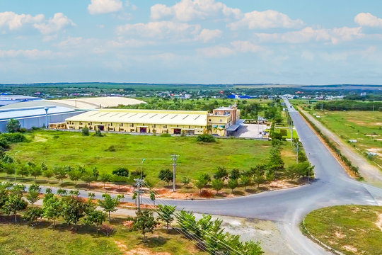 Gần 230 dự án đang hoạt động tại các khu công nghiệp