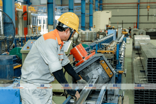 Kệ Công nghiệp VNT lắp đặt kệ hạng nặng uy tín tại HCM