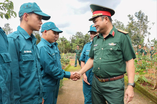 Xây dựng lực lượng quân sự vững mạnh ở cơ sở