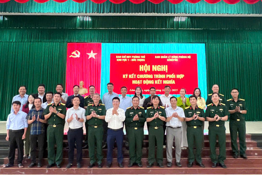 Ký kết kết nghĩa, tăng cường thế trận Quốc phòng toàn dân