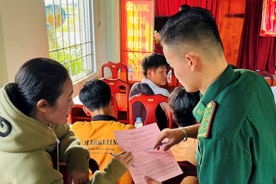 Đưa pháp luật đến với ngư dân