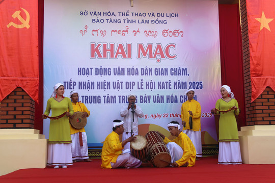 Sôi nổi các hoạt động văn hóa Chăm trong Lễ hội Katê