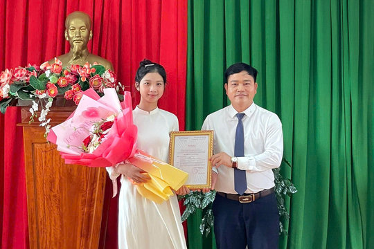 Bổ sung sinh lực cho Đảng qua phát triển đảng viên