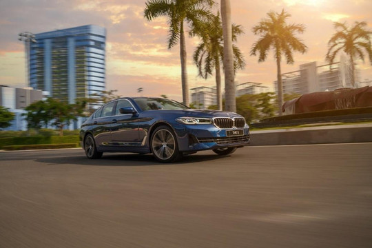 BMW 3 Series LCI II tại Việt Nam: Đánh giá nhanh