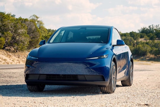 Tesla Model 3 2025, Model Y 2026: Góc nhìn từ đợt triệu hồi