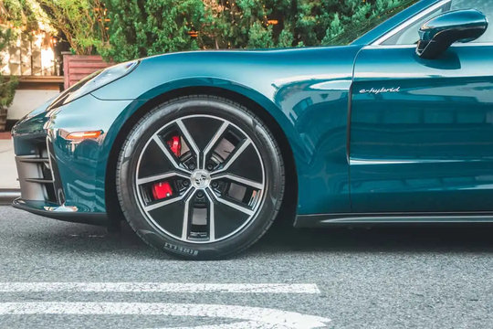 Porsche thời Michael Leiters: Hybrid giữ vai trò chủ đạo