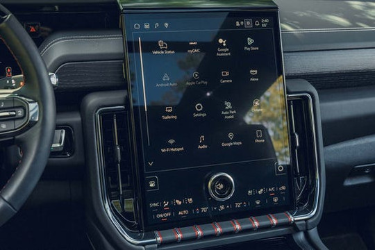 Cadillac Escalade IQ 2028: bỏ CarPlay, nền tảng mới