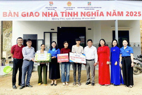 Bàn giao 4 căn nhà tình nghĩa cho hộ nghèo tỉnh Lâm Đồng