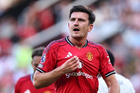 Chuyển nhượng MU 24/10: Maguire gần gia hạn, nhắm Stiller