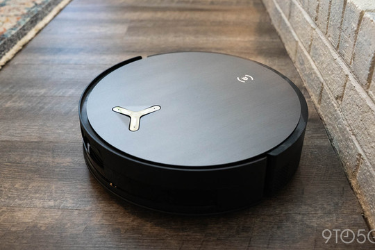 Ecovacs Deebot X11 Omnicyclone: sạc GaN, bỏ túi bụi