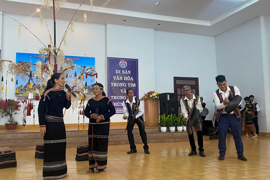 Digital Technology Helps Preserve Traditional Culture