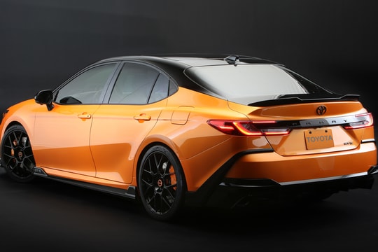 Toyota Camry GT-S Concept: Ý tưởng thể thao từ XSE Hybrid