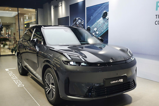 Lynk & Co 08 Holo PHEV: đánh giá chi tiết tại Việt Nam