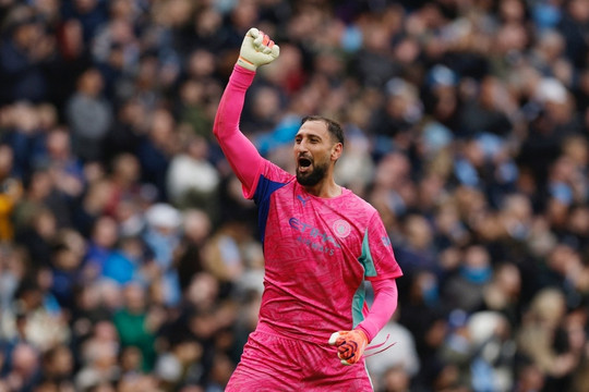 Man City có bức tường mới: Donnarumma 5 clean sheet