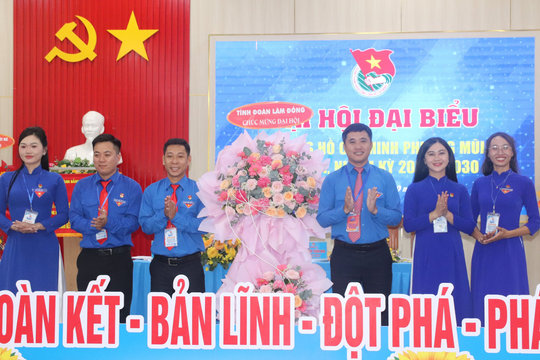 Cụ thể hóa hoạt động Đoàn gắn với đặc thù địa phương ven biển