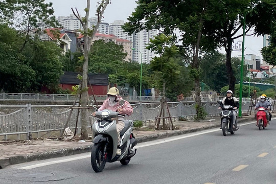 Thời tiết ngày 26/10: Bắc Bộ sáng và đêm trời lạnh, Nam Bộ có mưa rào và dông