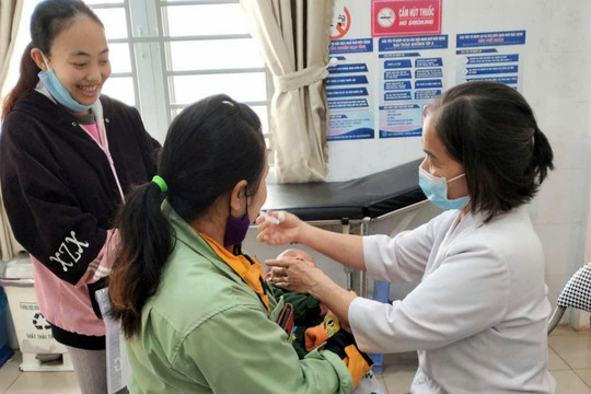 Lâm Đồng đẩy mạnh công tác tiêm chủng mở rộng