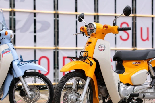 Cận cảnh Honda Super Cub phiên bản giới hạn 500 chiếc vừa ra mắt