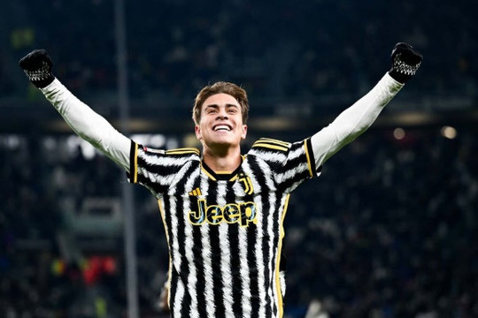 Chelsea rộng cửa theo đuổi Kenan Yildiz giá 100 triệu euro