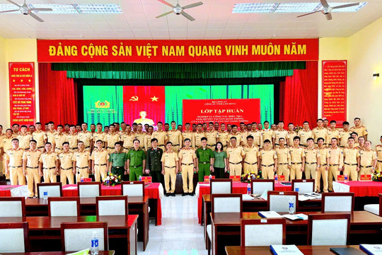 Công an tỉnh Lâm Đồng tập huấn nghiệp vụ điều tra, giải quyết tai nạn giao thông