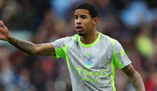 Man City thua Aston Villa 0-1: Savinho bị chỉ trích dữ dội