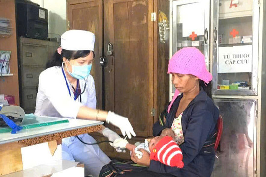 Y tế cơ sở nỗ lực nâng cao tỷ lệ tiêm chủng