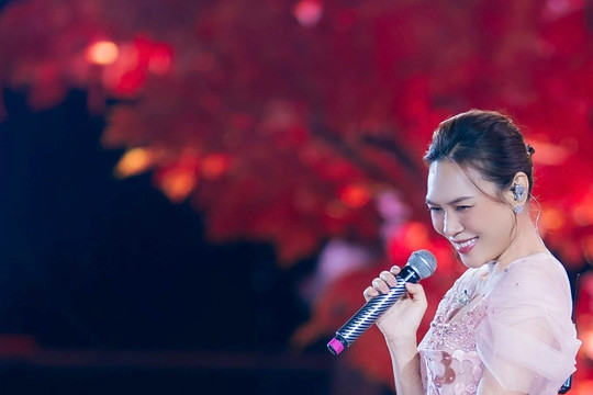 Sao Việt 27/10: Con gái Hà Kiều Anh gây chú ý, Mỹ Tâm rạng rỡ