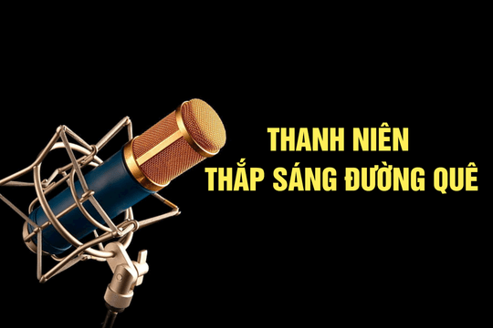 Thanh niên thắp sáng đường quê