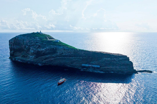 Hon Hai Island – A Sacred Symbol of Vietnam’s Sovereignty in the Binh Thuan Sea