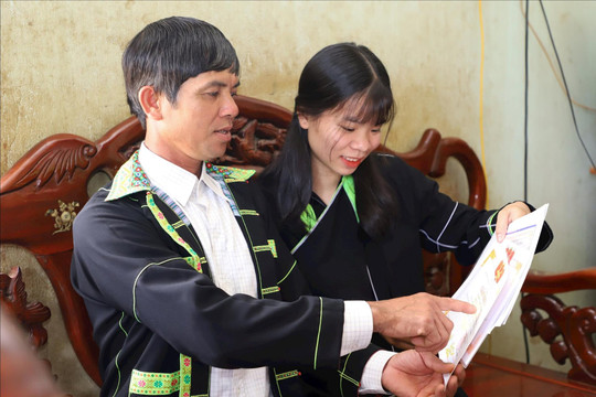 Đồng bào Nùng an cư, lạc nghiệp ở Đắk Sắk