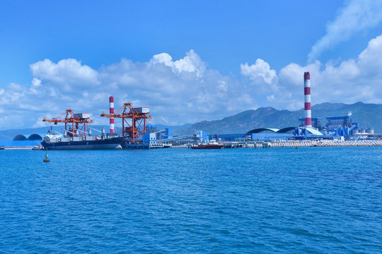 Vinh Hao Aims to Become a Coastal Industrial and Service Hub