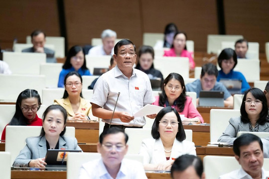 ĐBQH K’Nhiễu: Cần hoàn thiện cơ chế đánh giá và bảo vệ cán bộ dám nghĩ, dám làm vì lợi ích chung