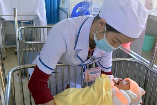 Đội ngũ điều dưỡng luôn tận tâm chăm sóc, bảo vệ người bệnh